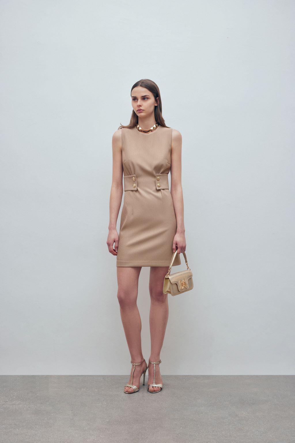 Abito aderente in velluto a coste con lamina oro