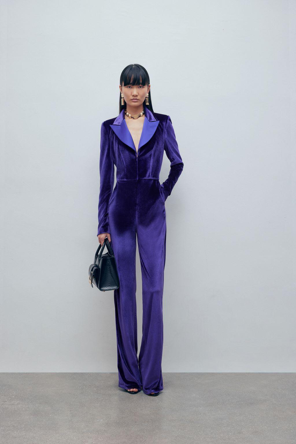 Tuta smoking a maniche lunghe in velluto elastico